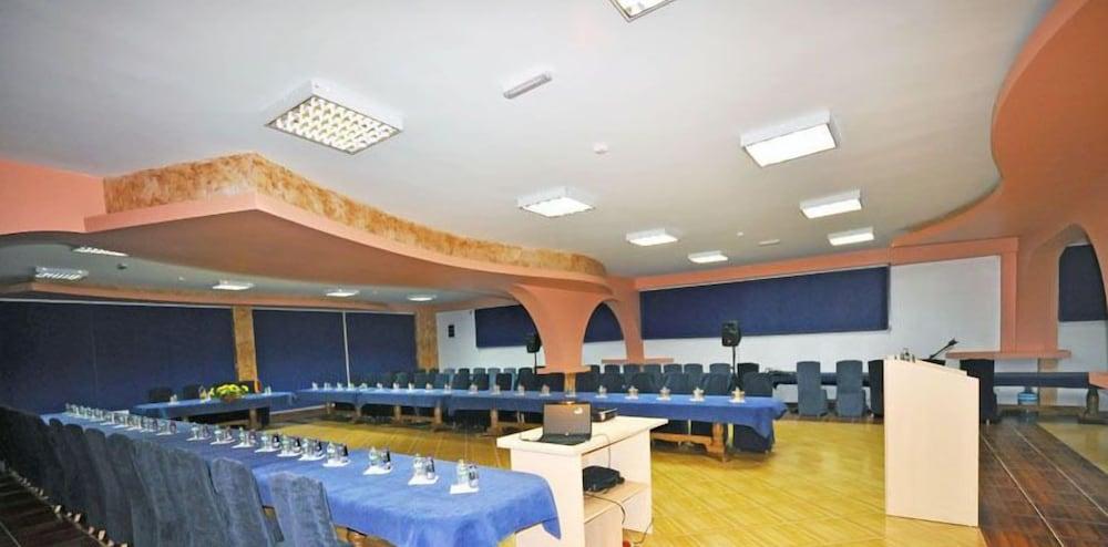Hotel Bm International Σαράγεβο Εξωτερικό φωτογραφία