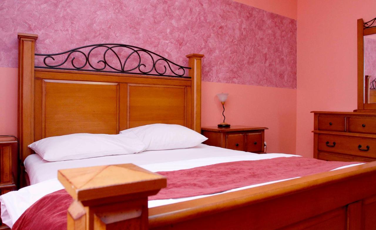 Hotel Bm International Σαράγεβο Εξωτερικό φωτογραφία